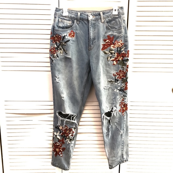 Topshop Light Wash Floral Embroidered MOM Jeans - Picture 1 of 8